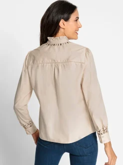 Baumwollbluse mit Rüschen am Stehkragen