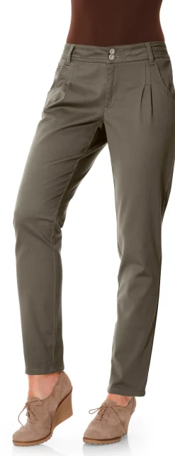 Chinohose in Karotten-Form