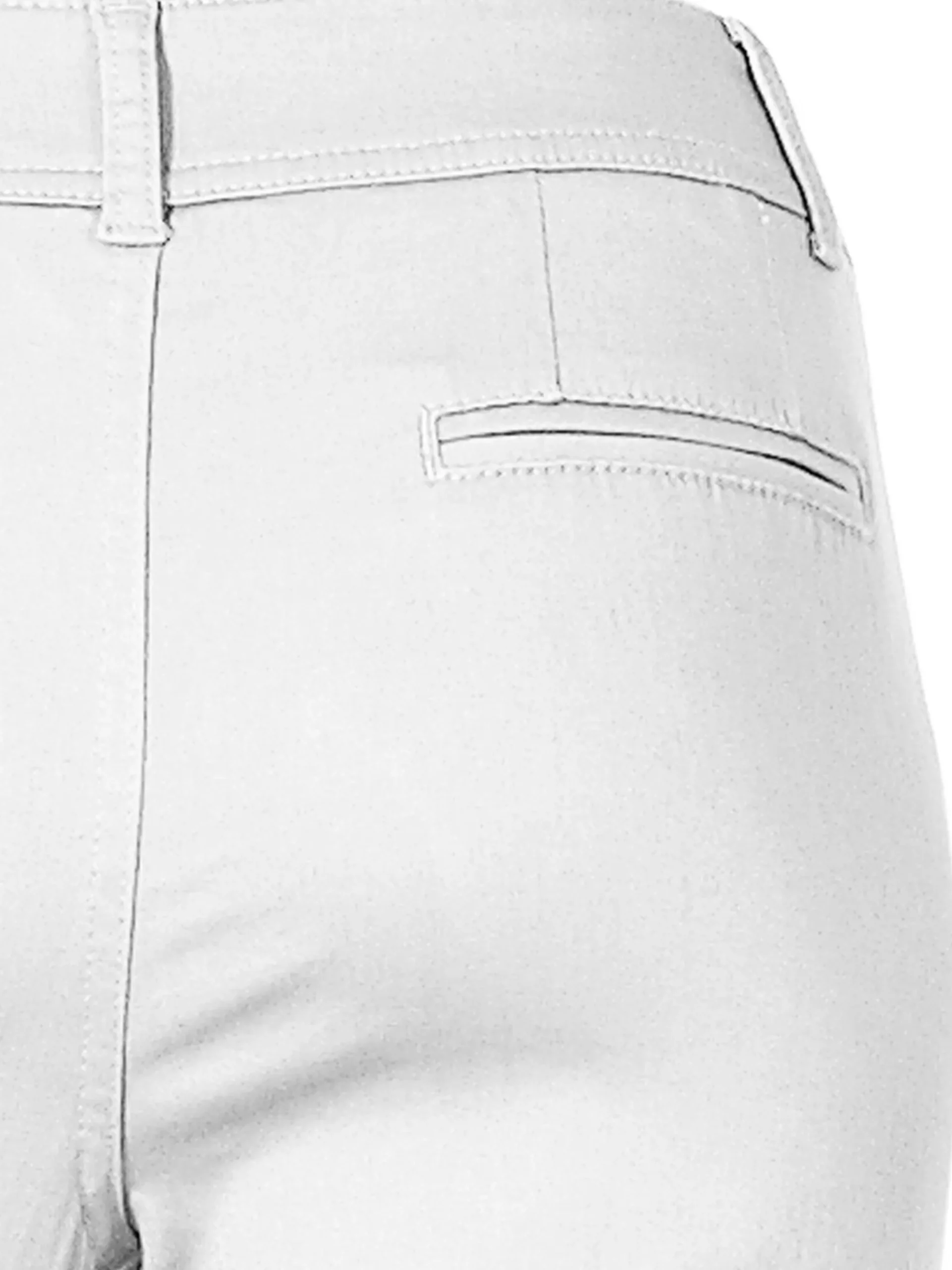 Chinohose in Karotten-Form