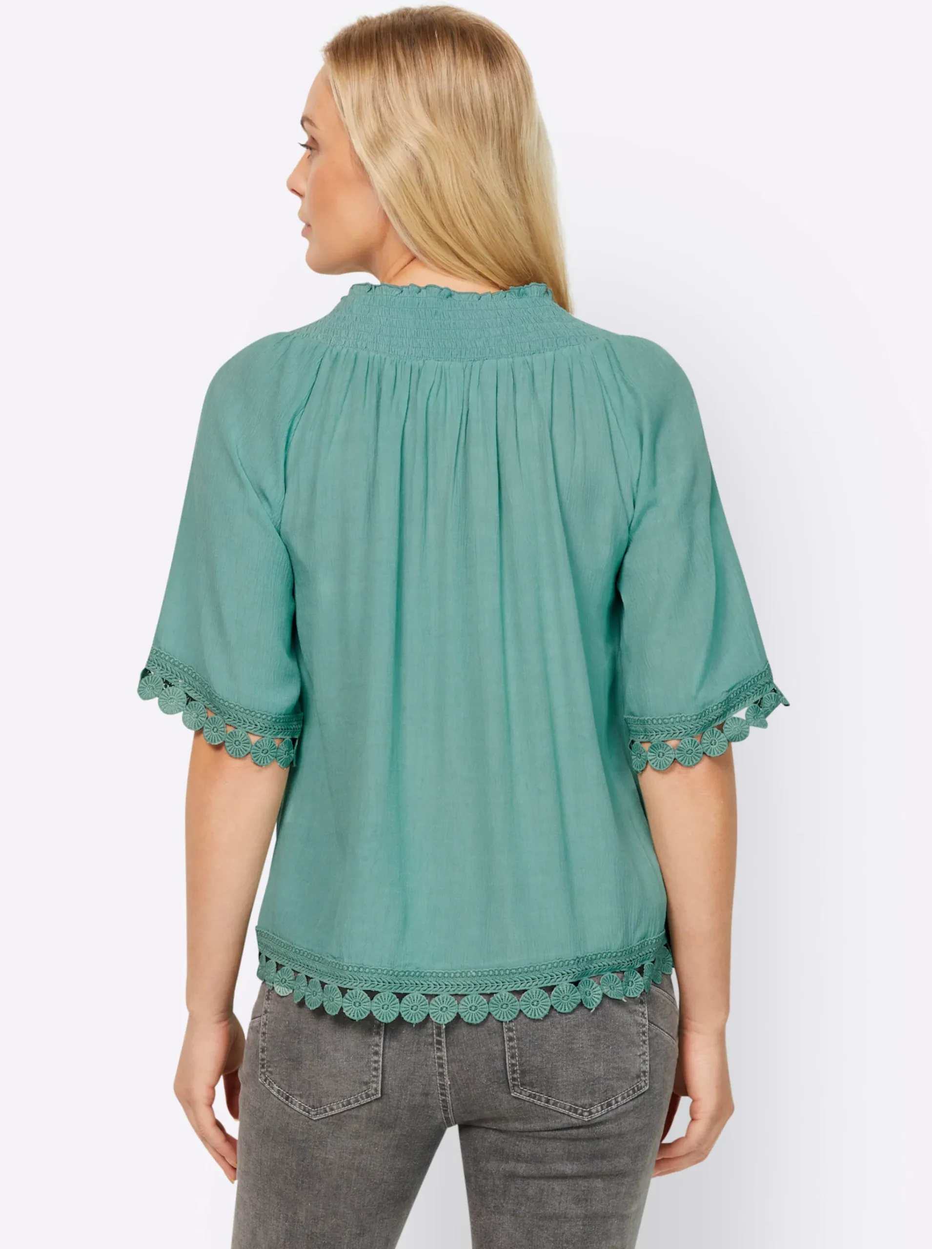 Crinklebluse mit Spitzenbesatz