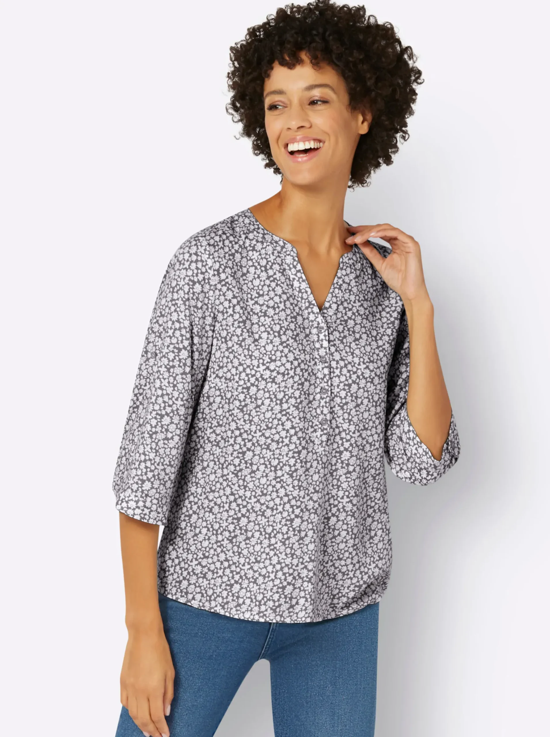 Druckbluse mit krempelbaren Ärmeln