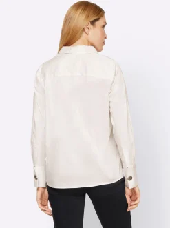 Hemdbluse mit Zierknöpfen
