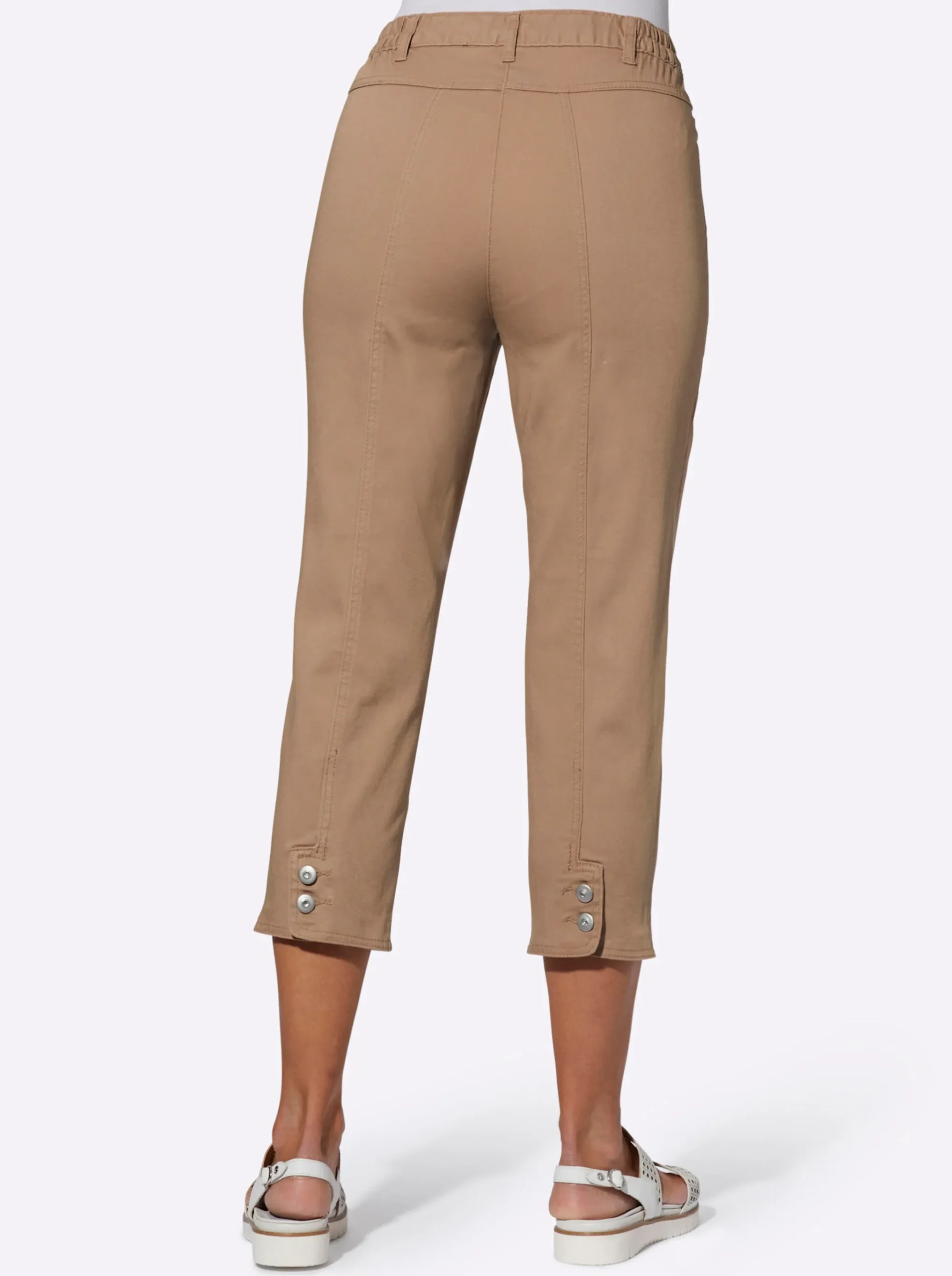 7/8-Jeans mit Schmuckknöpfen