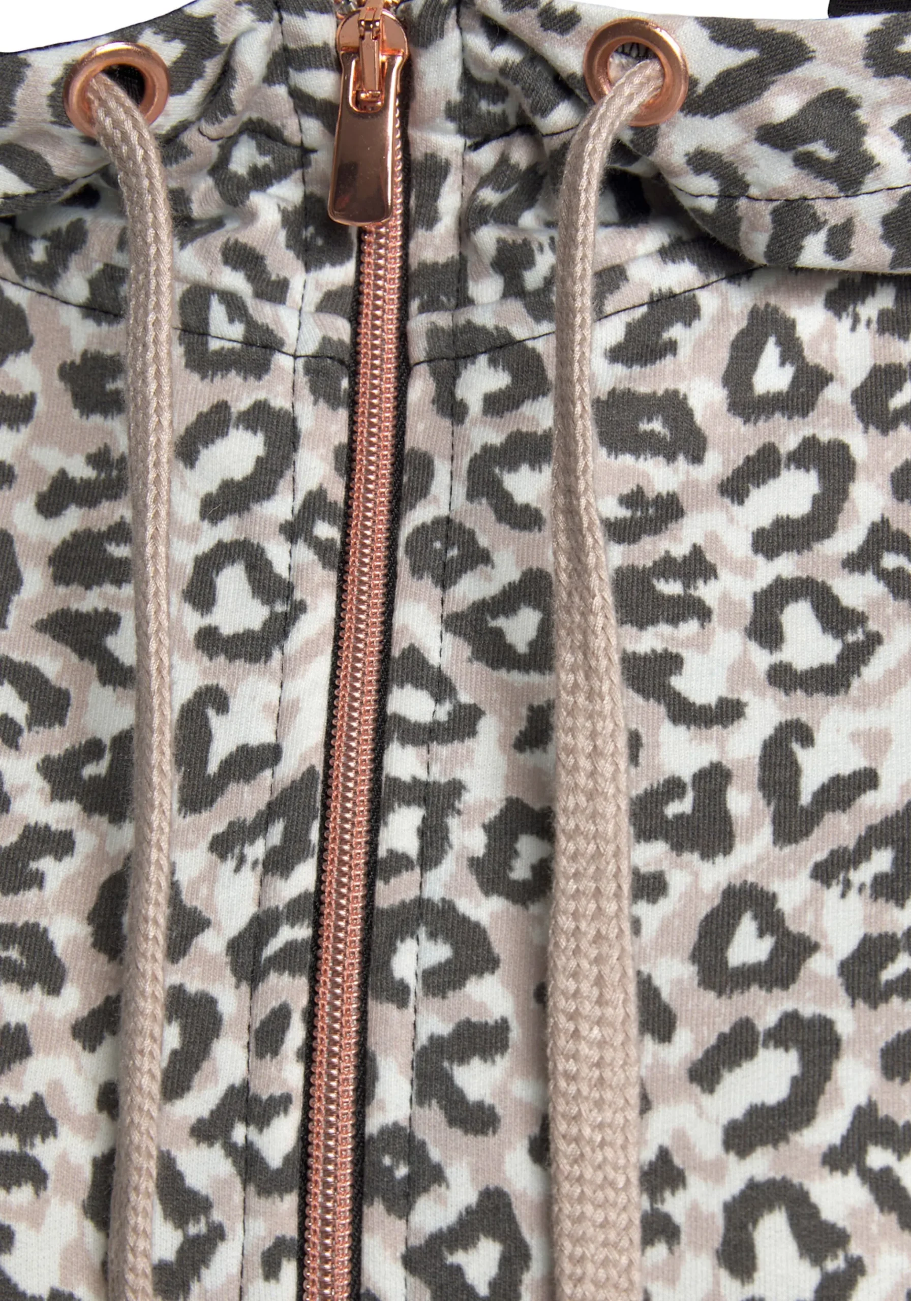 Kapuzensweatjacke
