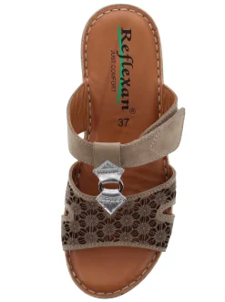 Pantolette mit sommerlicher Perforation