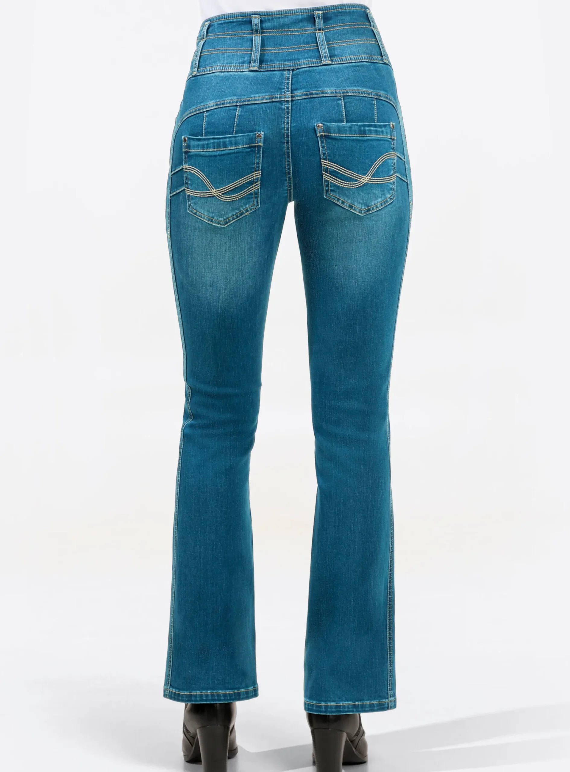 5-Pocket-Jeans mit dezent ausgestelltem Bein