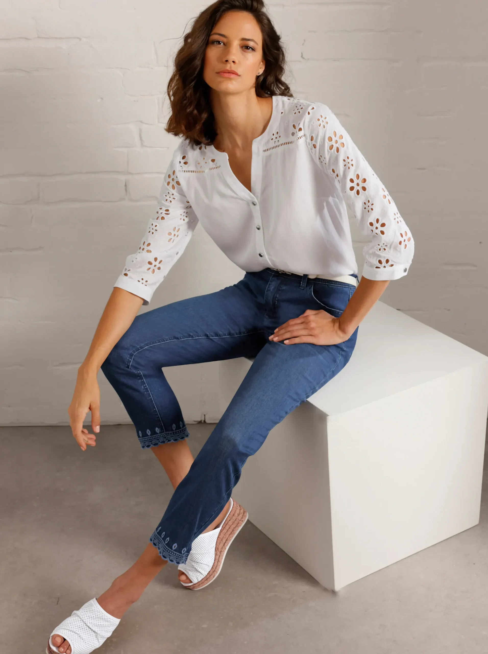 5-Pocket-Jeans mit Lochstickerei
