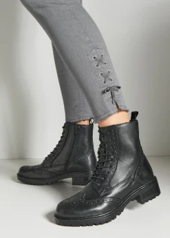 Schnürboots