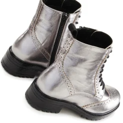 Schnürboots