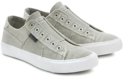 Slip-On Sneaker