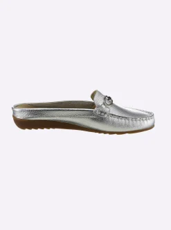 Slipper in Mokassin-Machart