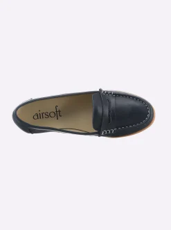 Slipper mit rutschhemmender Laufsohle