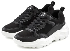 Sneaker