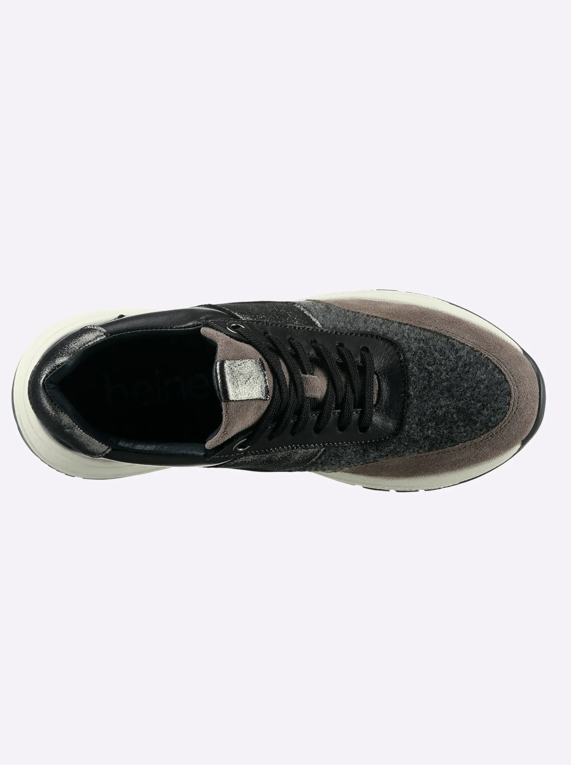 Sneaker