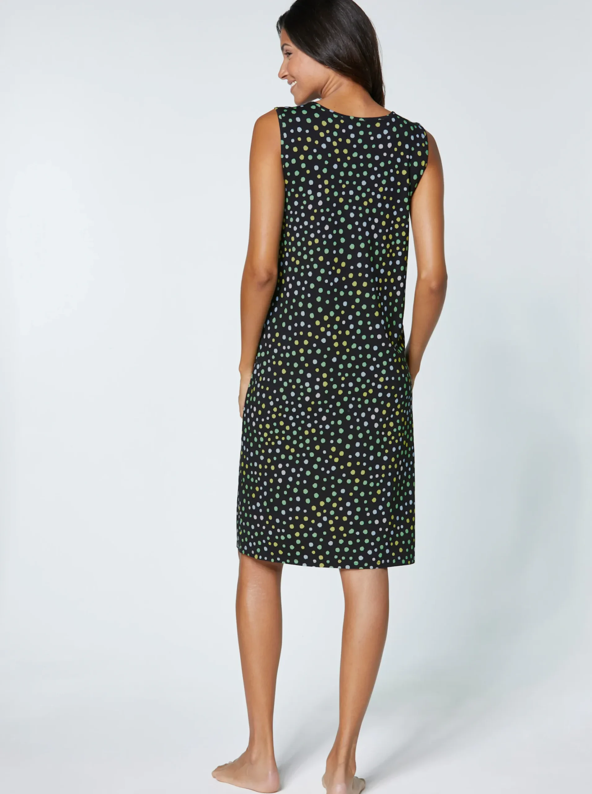 Sommerkleid mit Tupfen-Dessin