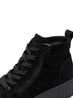 Stiefelette mit Plateausohle