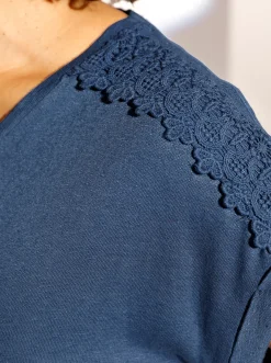 V-Shirt